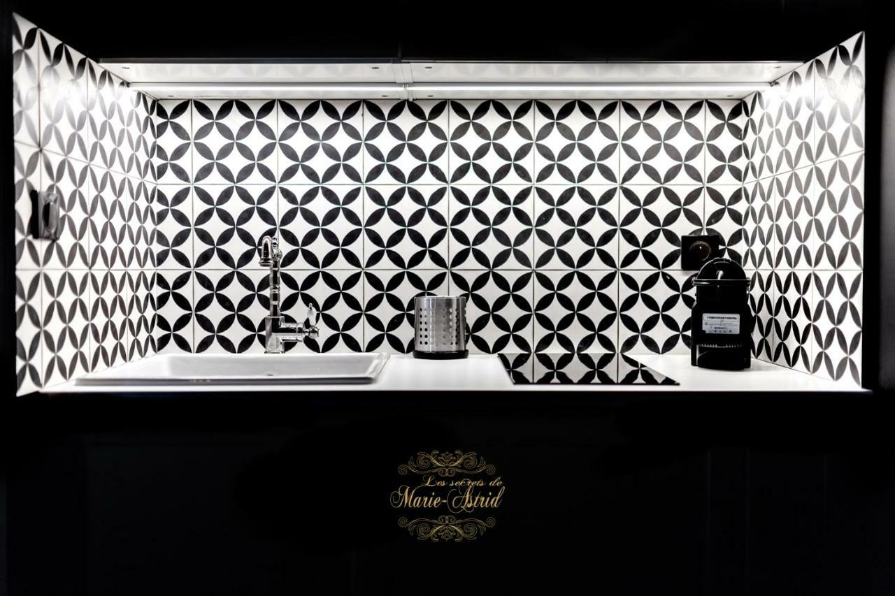 Les Secrets De Marie-Astrid, Suite Love Room Bordeaux Luaran gambar